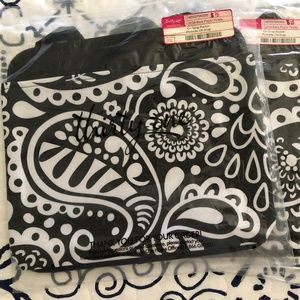 Thirty-One 31 Oh Snap Pocket Black Playful NEW